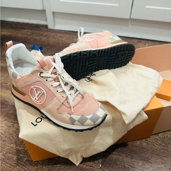 EUC Authentic Louis Vuitton Suede Damier Azur Run Away Sneakers - Picture 7 of 10